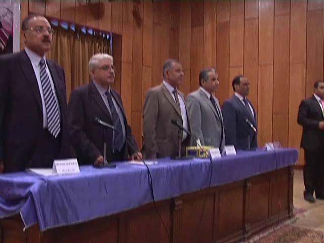 محافظ المنيا يشهد حفل تخرج كلية طب المنيا