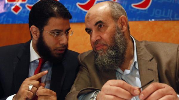 “النور” ينتقد قوانين المعين بعد خطبة الوداع