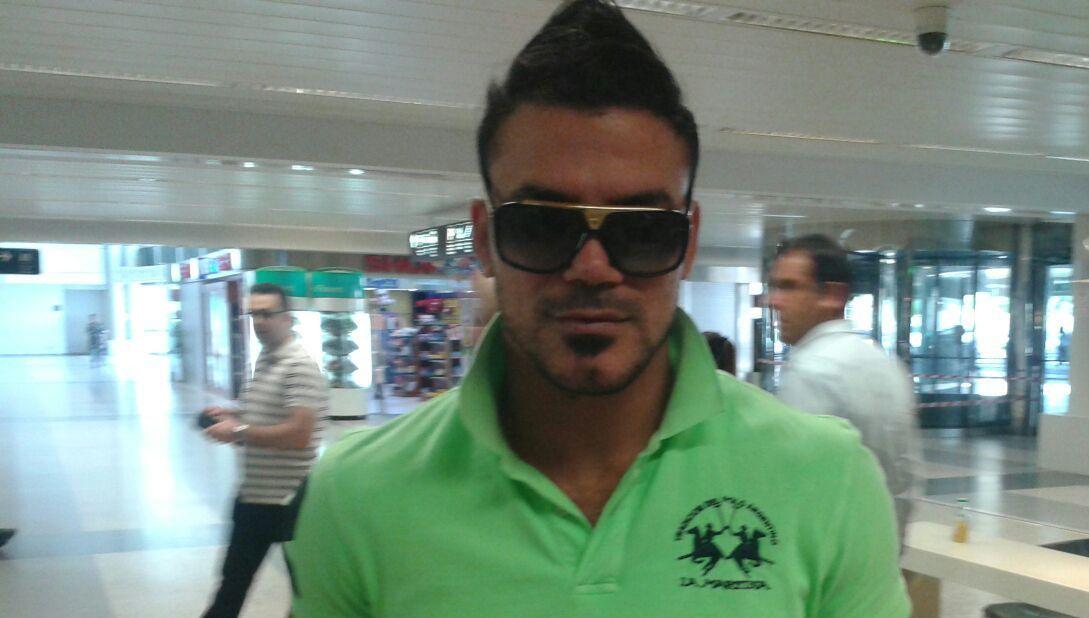 منع عمرو زكي من السفر للإمارات