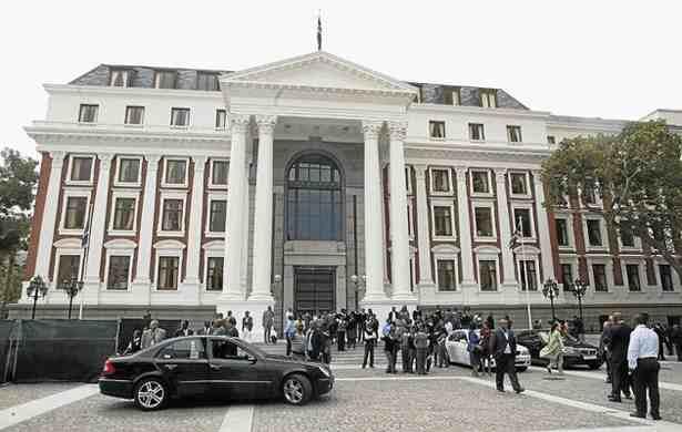 البرلمان البريطاني يدعو “إخوان لندن” لجلسة استماع ثانية