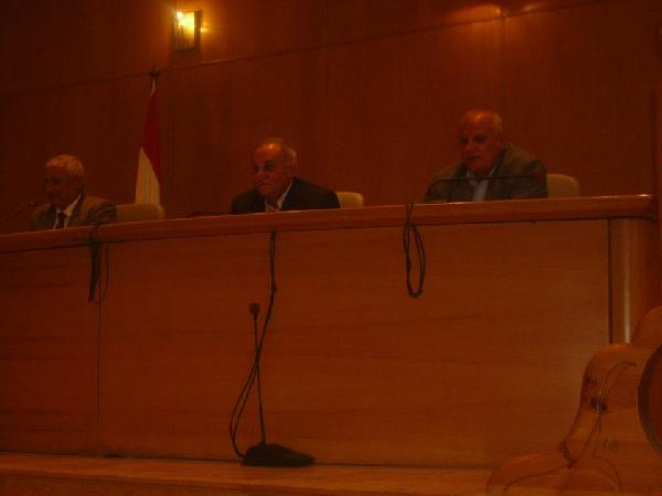 محافظ دمياط يلتقي رؤساء لجان امتحانات الثانوية العامة