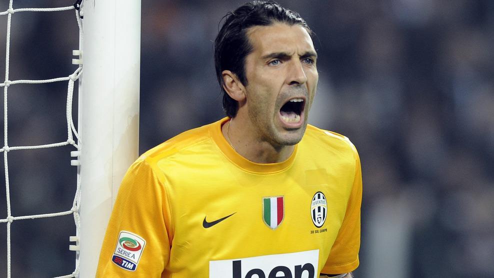 بوفون يعبر عن إحباطه بعد خسارته التتويج بدوري الأبطال