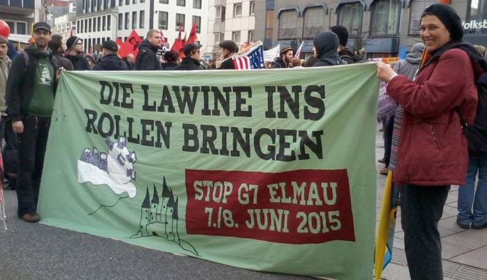 محتجون يغلقون الطريق المؤدي لمقر قمة “مجموعة السبع” بألمانيا