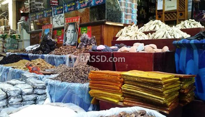 ياميش رمضان.. تمر عراقي وزبيب إيراني.. والمواطن: بلح