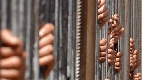 حبس 4 متهمين 30 يوما في واقعة النصب الالكتروني