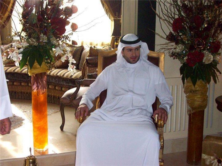 النيابة العامة تأمر باحتجاز حفيد شقيق أمير الكويت 10 أيام