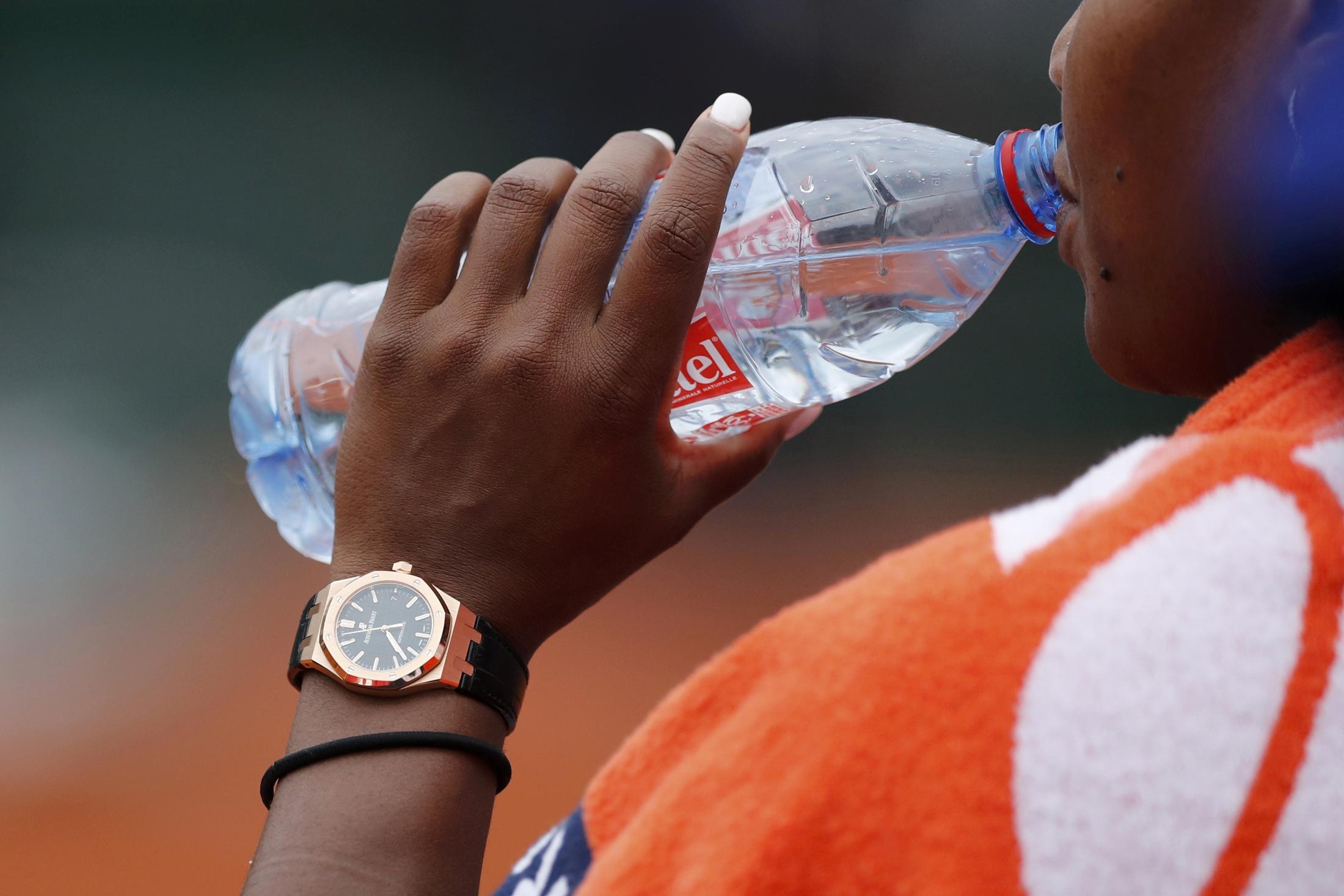 الشرطة تطارد المجاهرين بالإفطار في نهار رمضان