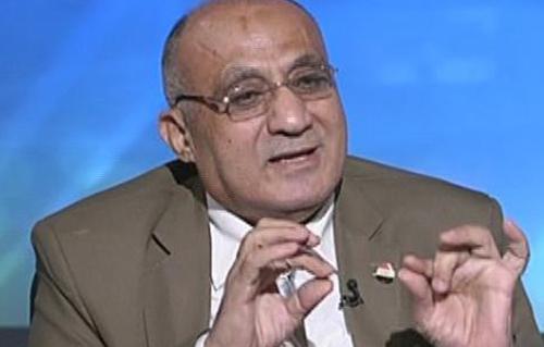 نقيب “البيطريين”: فرض الحراسة على “الصيادلة” “غير مقبول”