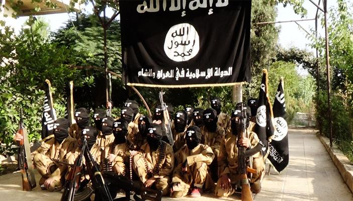 “فورين بوليسي”: الملتحقون بتنظيم “الدولة” أكثر من قتلى غارات واشنطن