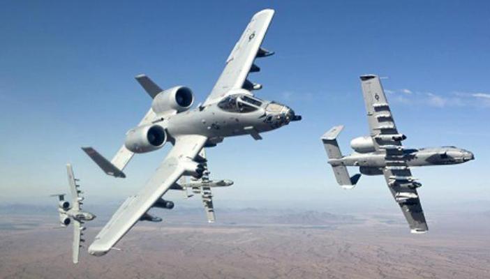 أول غارة جوية لـ”الخنزيرة” تقتل 100 من تنظيم “الدولة” بالموصل