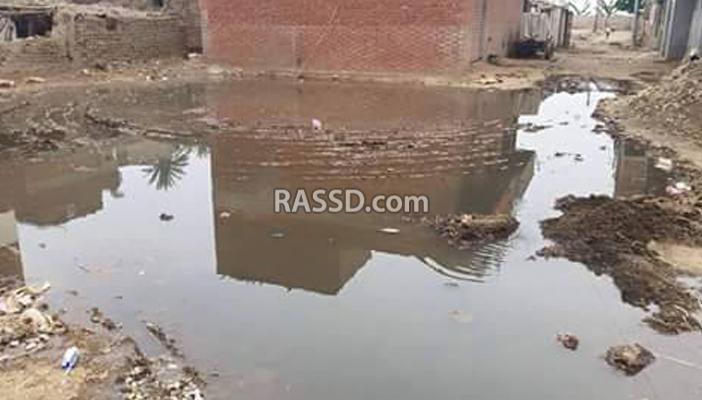 أهالي “الضهرية” يغرقون في “برك” المجاري