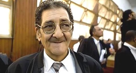 أحمد سيف الإسلام: حبس “علاء عبد الفتاح” قرار “سياسي”