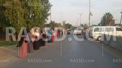 سلسلة بشرية مناهضة للانقلاب بالمنوفية