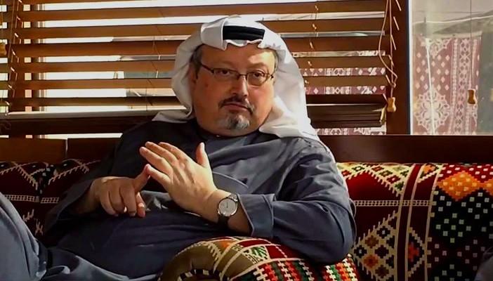 إعلامي سعودي : مصر تحتاج إلى رئيس ديموقراطي