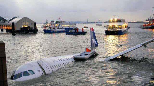 مقتل طيار ومساعده إثر سقوط طائرة عسكرية إماراتية اليوم