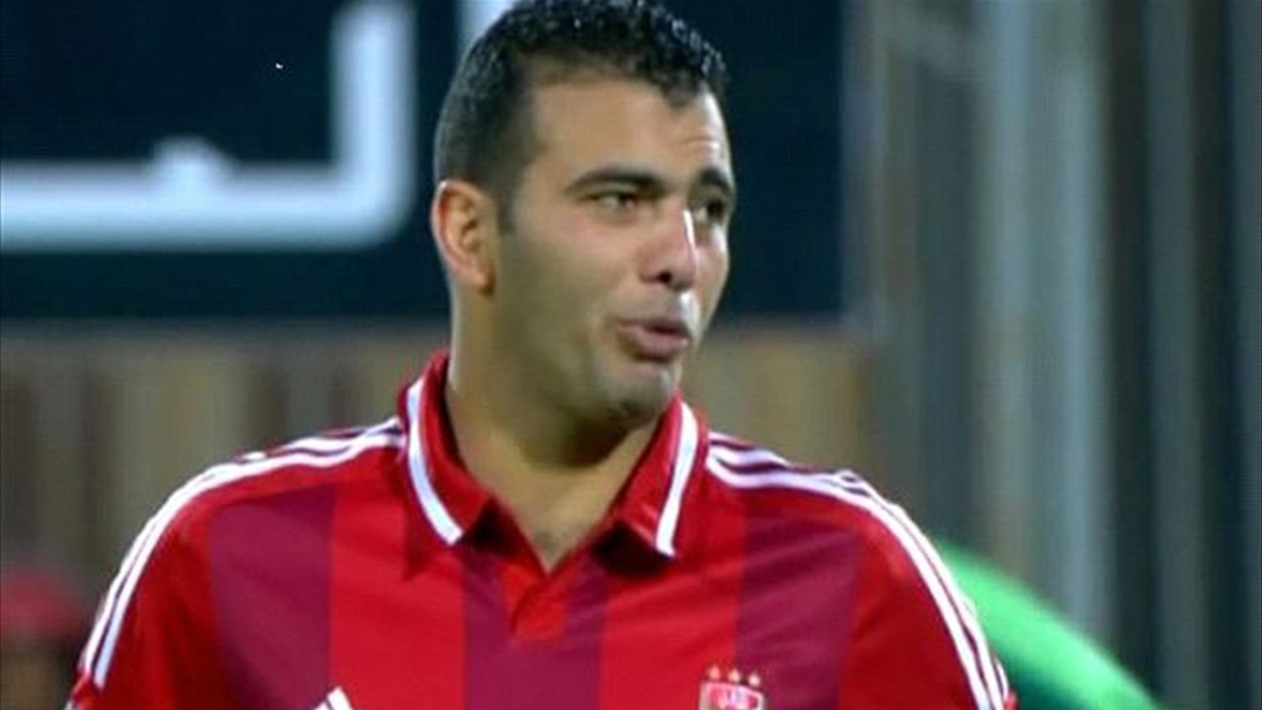 بعد جلسة “طاهر”.. متعب يقرر الاعتزال في الأهلي