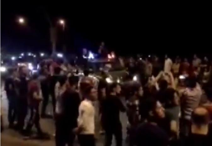 فيديو|إستعراض عسكري لداعش وسط ترحيب العراقيين