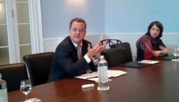 الخارجية السويسرية: الإخوان ليست إرهابية.. ومصر تتجاهل أموال مبارك