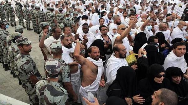 إقحام السعودية الحج بأزمة الخليج يفتح مجددا ملف إدارة الأراضي المقدسة