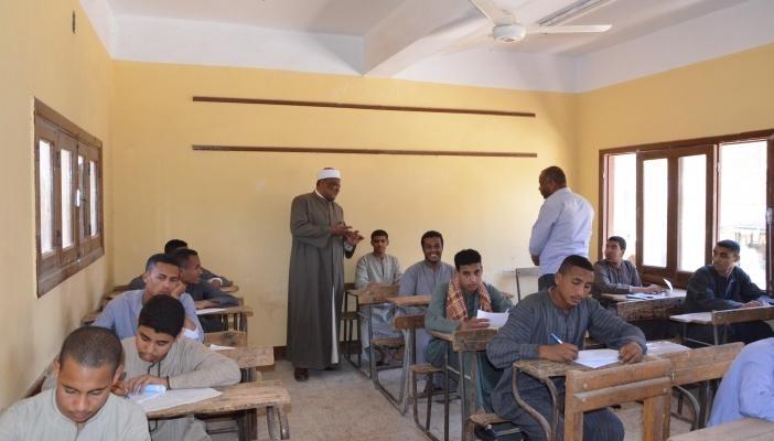 “التعليم الفاسد” تنشر أسئلة امتحان الصرف “أدبي”  للثانوية الأزهرية