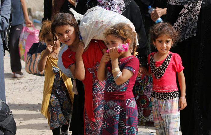 بالصور.. كارثة إنسانية في الفلوجة.. حصار وتهجير ودفن للأحياء