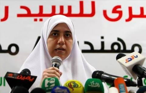 كريمة “مرسي” تكشف وصيته لها قبل اعتقاله بساعات