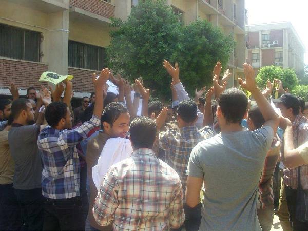 وقفة احتجاجية لـ”طلاب ضد الانقلاب” بجامعة سوهاج