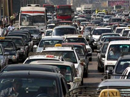 توقف الاوتوستراد اعتراضا على فرض إتاوات على السائقين