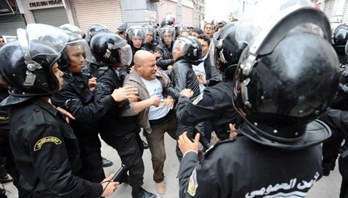 مقتل 5 تونسيين بينهم رجال أمن في اشتباكات مع عناصر مسلحة