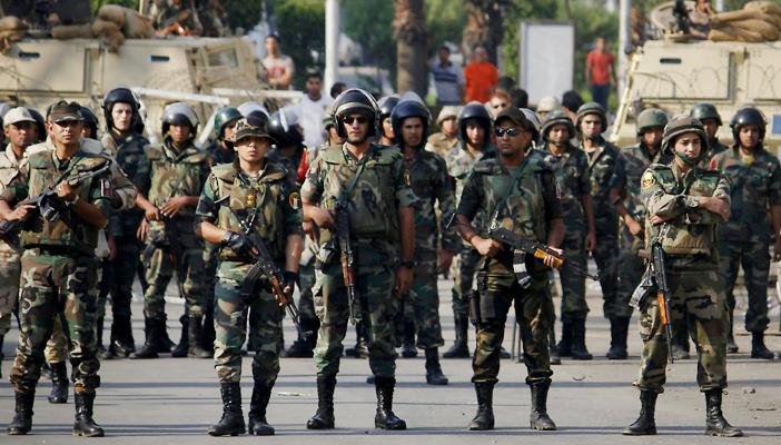 مركز أمني: الجيش المصري غير قادر على معالجة القضايا الأمنية الراهنة