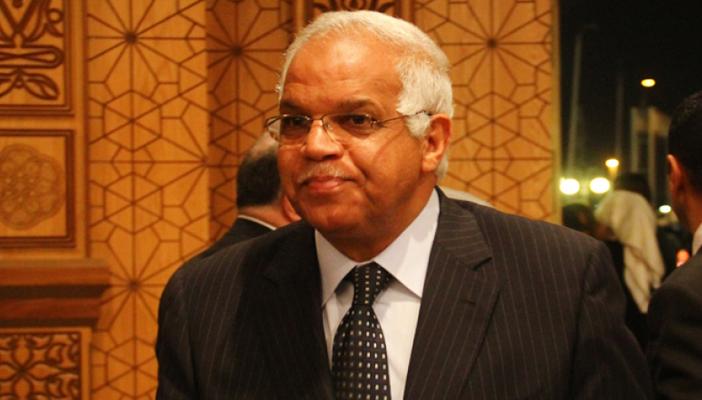 محافظ القاهرة: غرامة 1000 جنيه لكل من يستعمل مياه الشرب في غير أغراضها