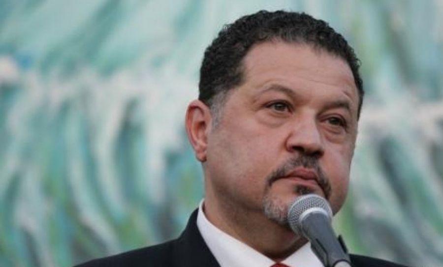 مبروك لنجل الرئيس عباس.. لديه شقة في لندن