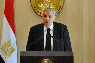 حكومة محلب الجديدة..وزراء “المخلوع” في ركاب “السيسي”