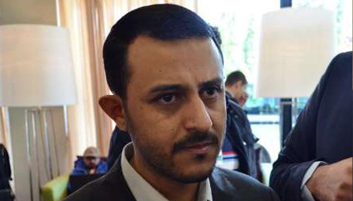 “يمنية” تقذف “الحوثي” بالحذاء في جنيف.. وآخر: إنهم يقتلون الأطفال