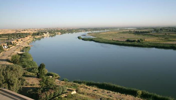 العراق: تنظيم الدولة الإسلامية يقترب من الاستيلاء على مياه الفرات