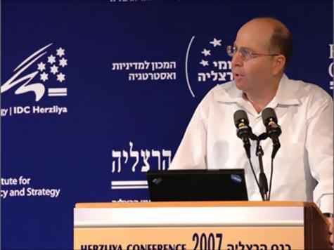 موشيه يعلون يشكك في جدوى فوز روحاني