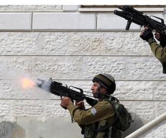 مقتل إسرائيلي وإصابة أخر بعد إطلاق فلسطيني النار عليهما