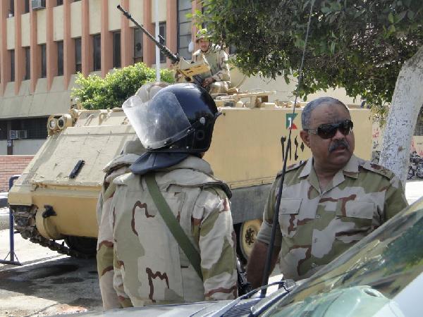 اللواء وصفي يتفقد الأوضاع الأمنية بسيناء استعداد لـ 30 يونيو