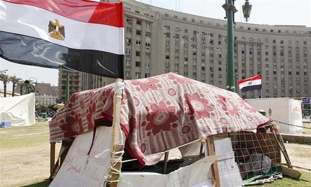 “مصابو الثورة”ينصبون الخيام بـ”التحرير” للمطالبة برحيل مرسي