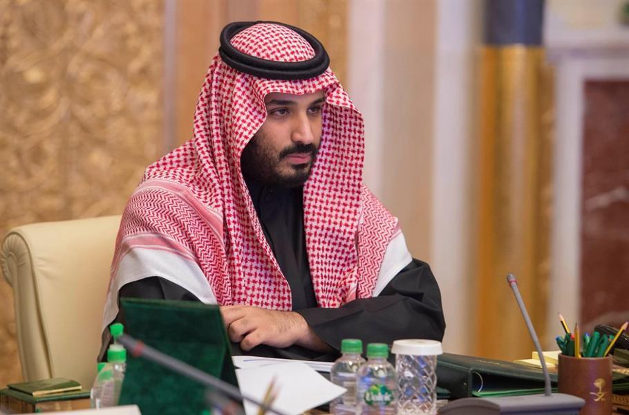 الجارديان: محمد بن سلمان قدم الاستعراضات بدلًا من الخبز