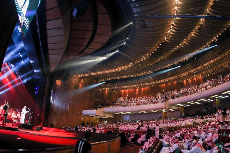 جدل سعودي بعد الإعلان عن أول حفل غنائي للعائلات في المملكة