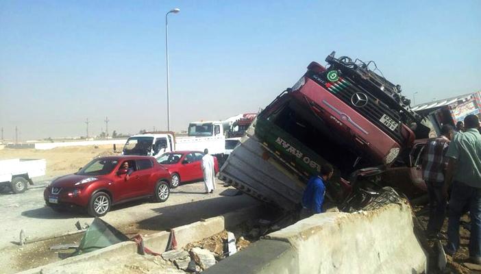 مصرع 4 أشخاص وإصابة 9 آخرين في حادث بطريق مطروح الإسكندرية