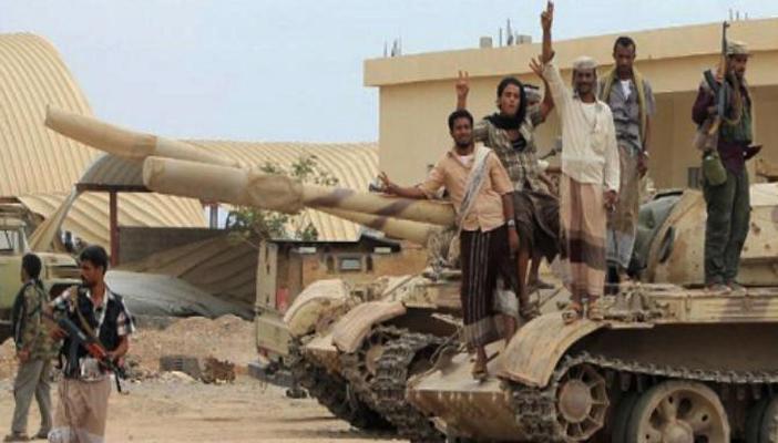 قوات تابعة لـ”هادي” تسيطر على معبر حدودي يمني مع السعودية