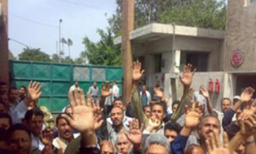 عمال “سيمون” يتظاهرون أمام الوزراء للمطالبة بعودة الغاز