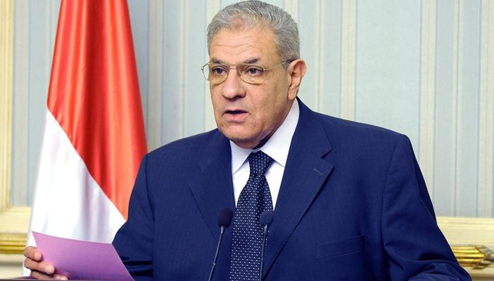 محلب يصدر قرارًا بإنشاء إدارة لمكافحة الأسلحة في “الداخلية”