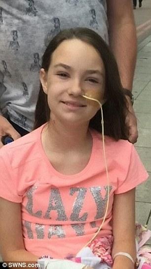 “ديلي ميل”: طفلة بريطانية تصاب بمرض قاتل بسبب طعام تناولته في الغردقة