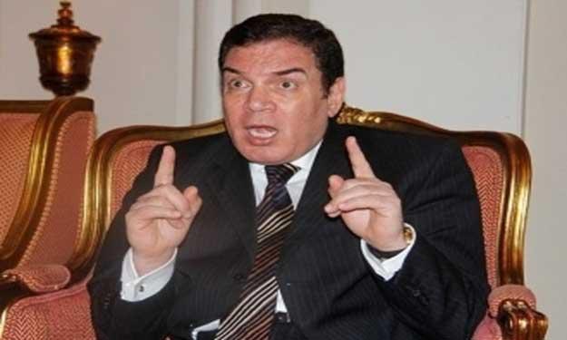 سياسيون يشنون هجومًا على مؤتمر مدير مكتب سليمان