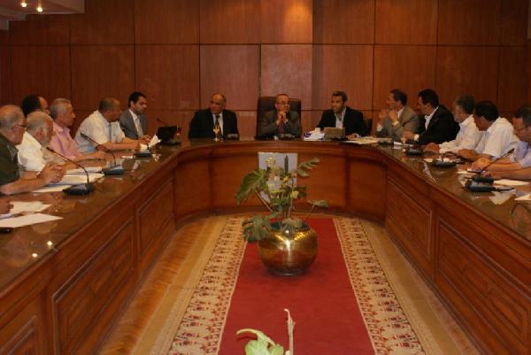 اجتماعات مكثفة لبحث ملف الوقود بمحافظة بني سويف