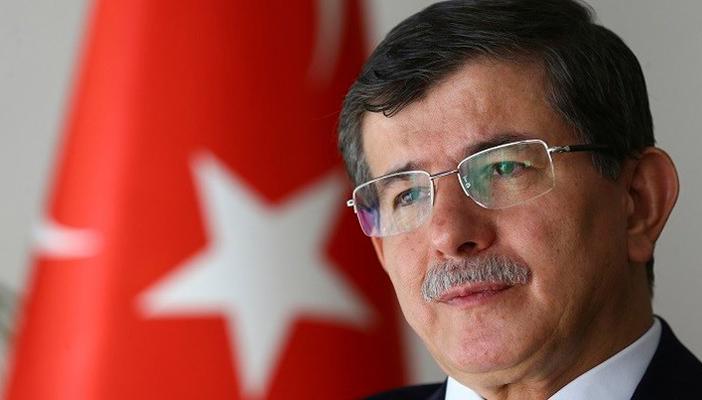 “داوود أغلو” يعلن ترشح وزير الدفاع التركي لرئاسة البرلمان