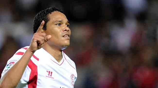 كارلوس باكا يرغب في الانتقال إلى ليفربول